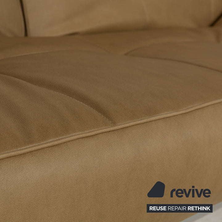 Ligne Roset Smala veganes Leder Zweisitzer Sofa Olivgrün Khaki Sofa Couch Schlaffunktion Schlafsofa manuelle Funktion Neubezug