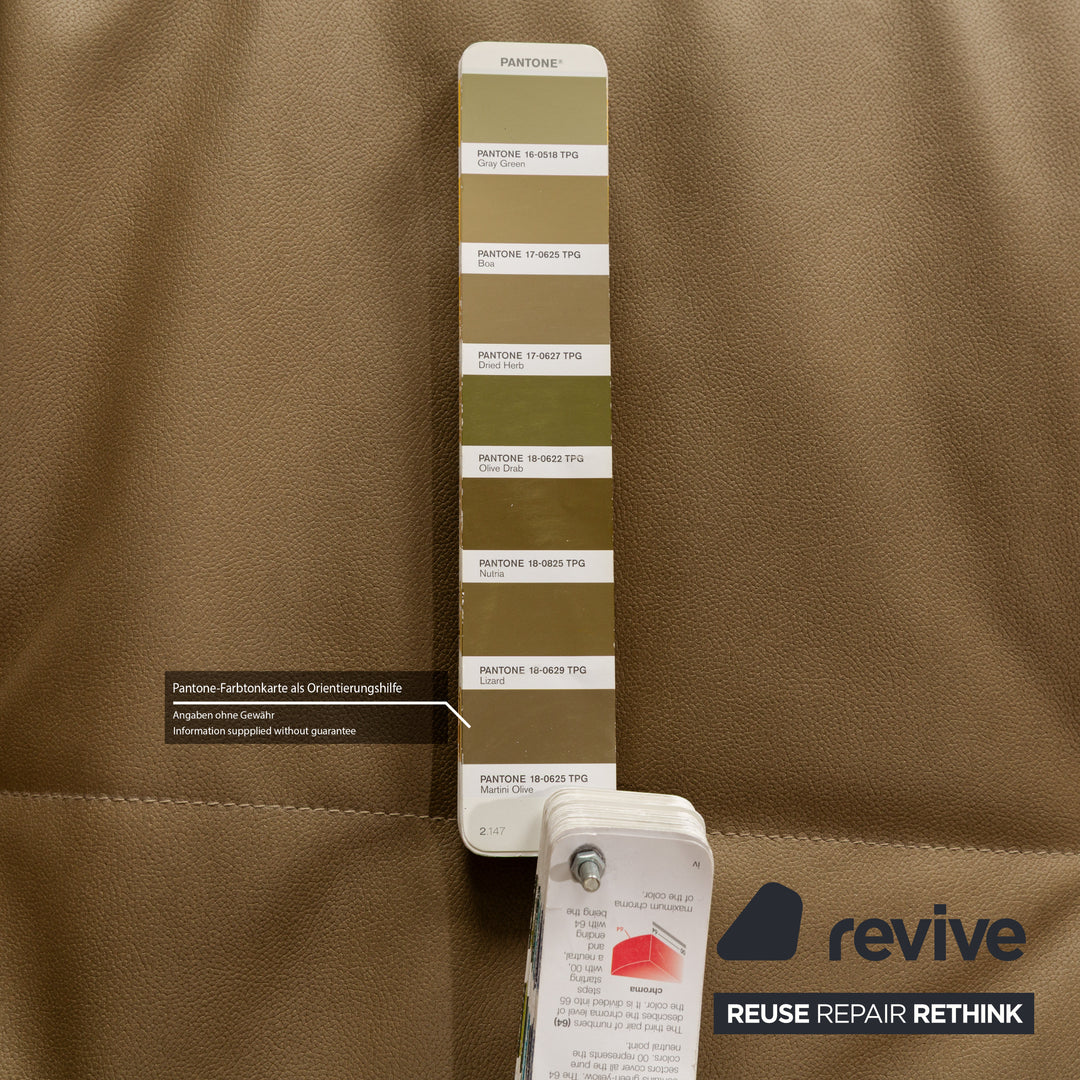 Ligne Roset Smala veganes Leder Zweisitzer Sofa Olivgrün Khaki Sofa Couch Schlaffunktion Schlafsofa manuelle Funktion Neubezug