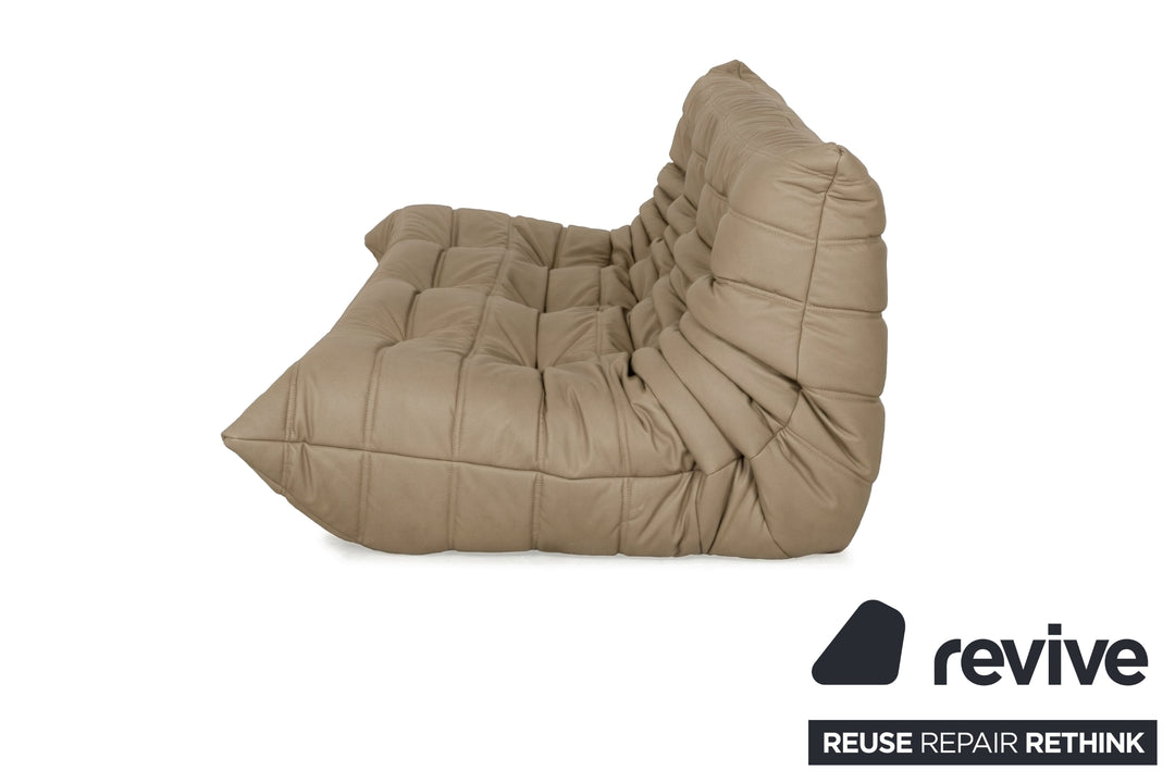 Ligne Roset Togo Dreisitzer Couch veganes Leder Neubezug Taupe