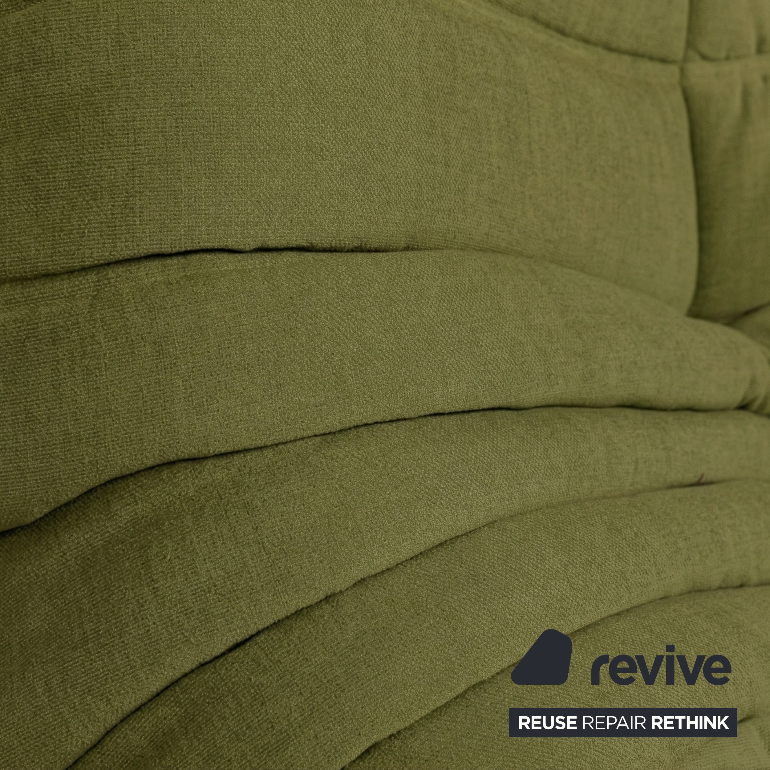 Ligne Roset Togo Dreisitzer Sofa Couch Stoff Grün Olive Neubezug