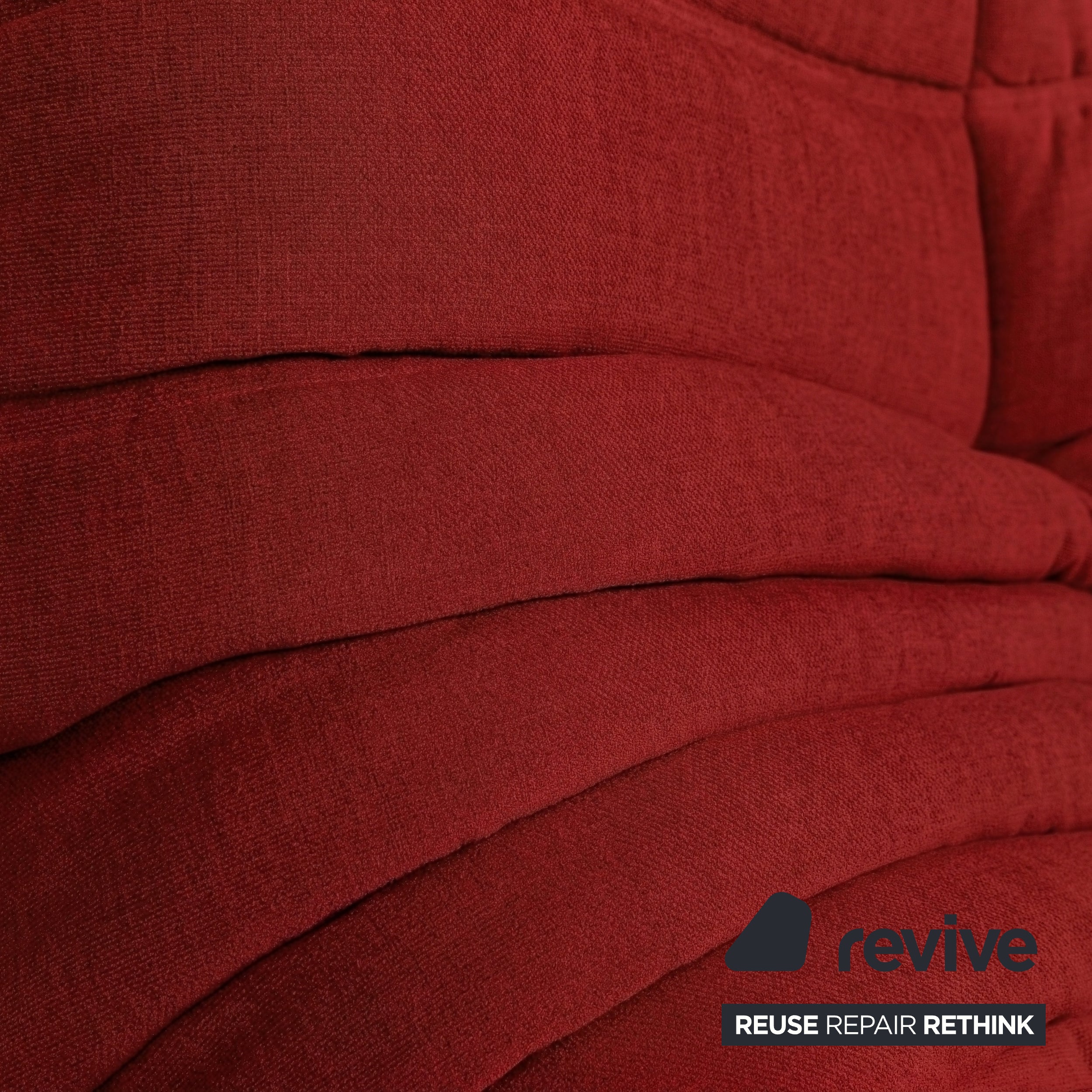 Ligne Roset Togo Dreisitzer Sofa Couch Stoff Rot Neubezug