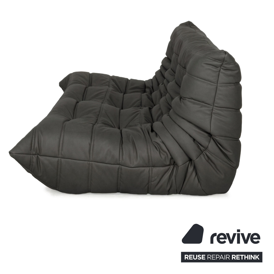 Ligne Roset Togo Dreisitzer veganes Leder Neubezug Anthrazit