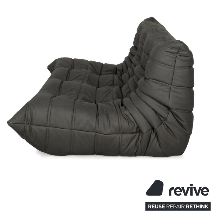 Ligne Roset Togo Dreisitzer veganes Leder Neubezug Anthrazit