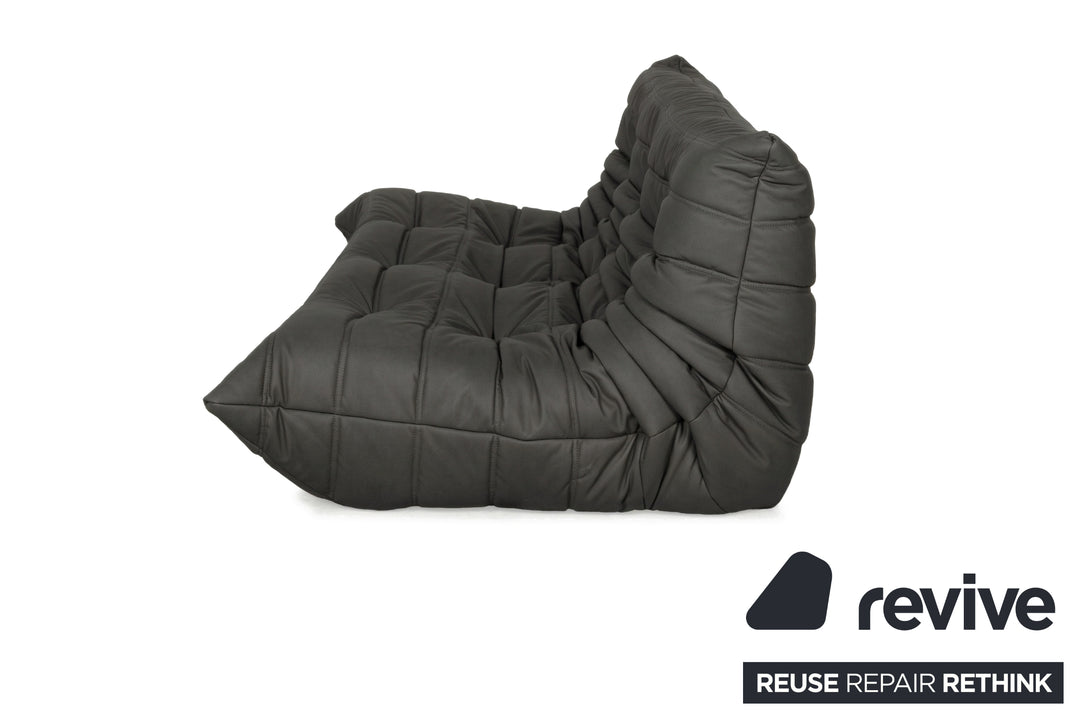 Ligne Roset Togo Dreisitzer veganes Leder Neubezug Anthrazit