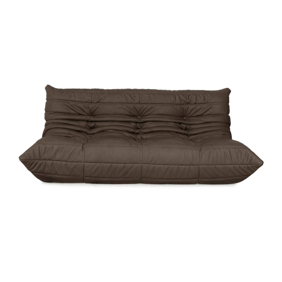 Ligne Roset Togo Dreisitzer veganes Leder Neubezug Kaffeebraun
