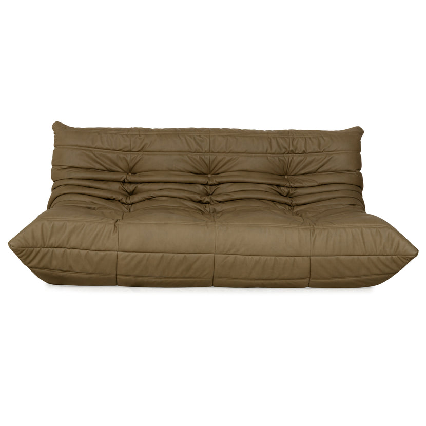 Canapé Togo trois places en cuir vegan vert olive kaki Ligne Roset