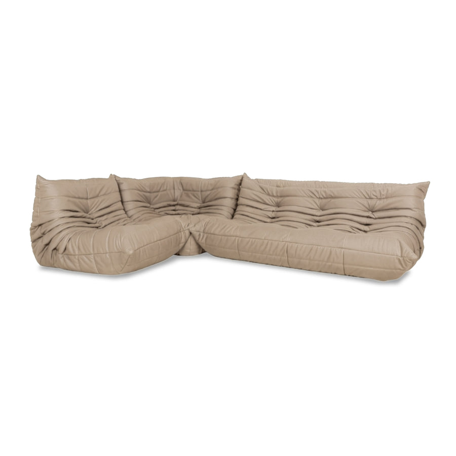 Ligne Roset Togo Garnitur Ecksofa Dreisitzer Sofa Couch Eckelement Sessel Veganes Leder GAVIN 100 Neubezug