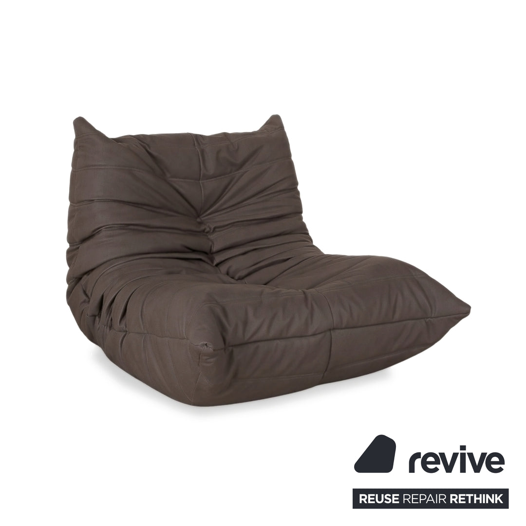 Ligne Roset Togo Garnitur Ecksofa Dreisitzer Sofa Couch Eckelement Sessel Veganes Leder GAVIN 105 Neubezug