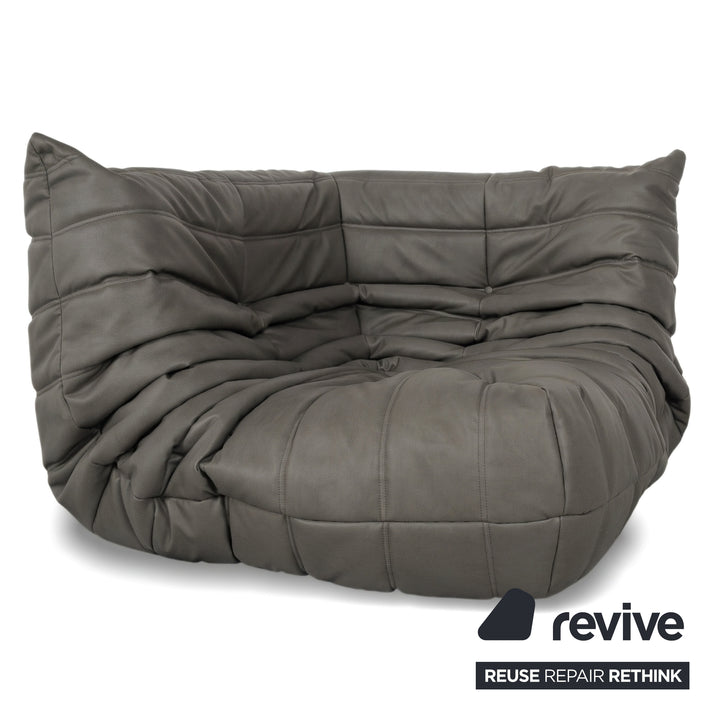 Ligne Roset Togo Garnitur Ecksofa Dreisitzer Sofa Couch Eckelement Sessel Veganes Leder GAVIN 115 Neubezug