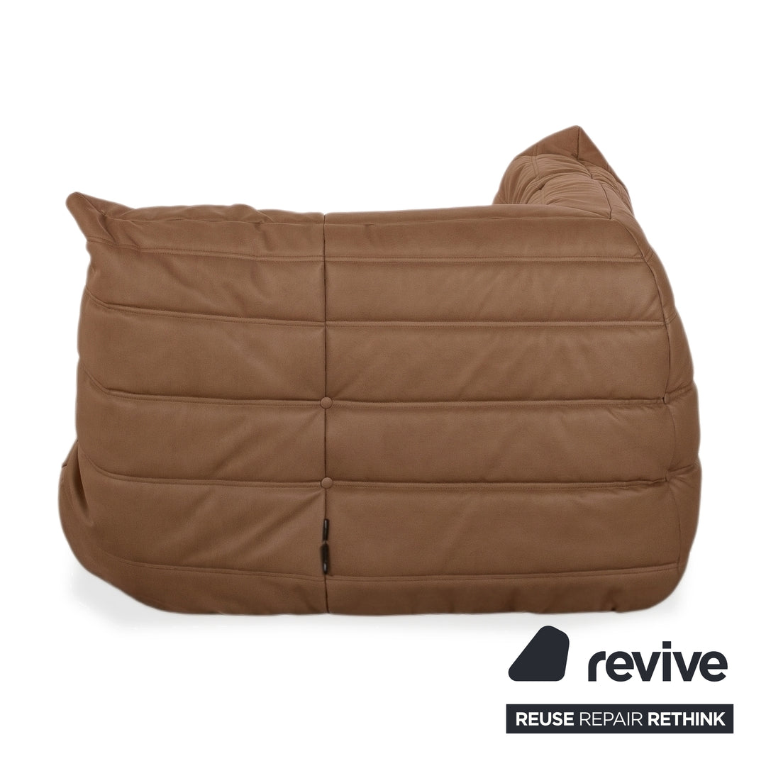 Ligne Roset Togo Garnitur Ecksofa Dreisitzer Sofa Couch Sessel Eckelement Veganes Leder GAVIN 103 Cognac Neubezug