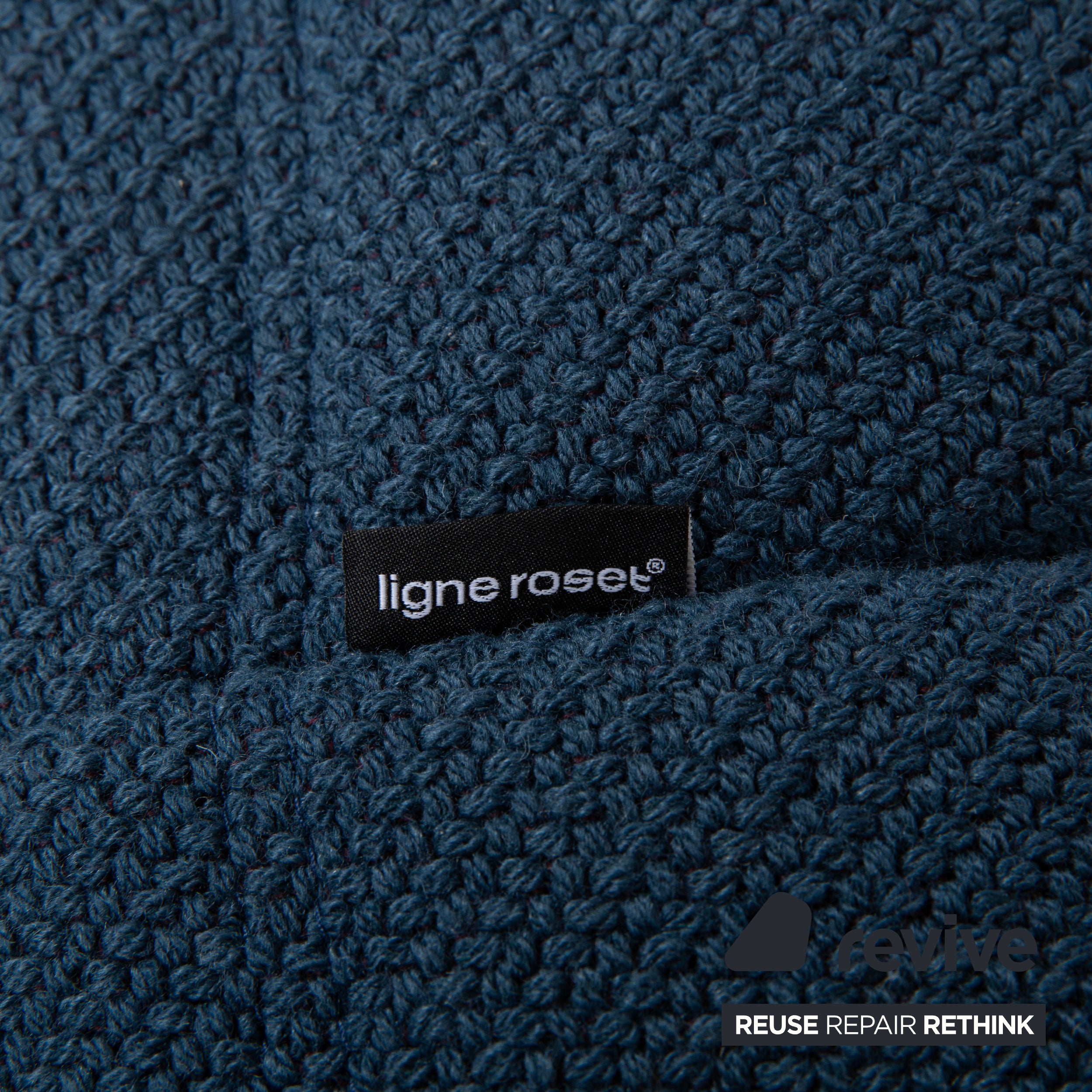 Ligne Roset Togo Pouf Tissu Bleu Pétrole