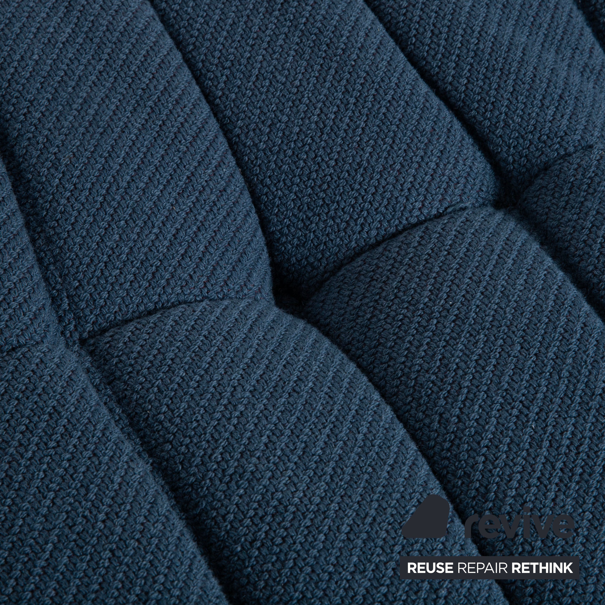 Ligne Roset Togo Pouf Tissu Bleu Pétrole