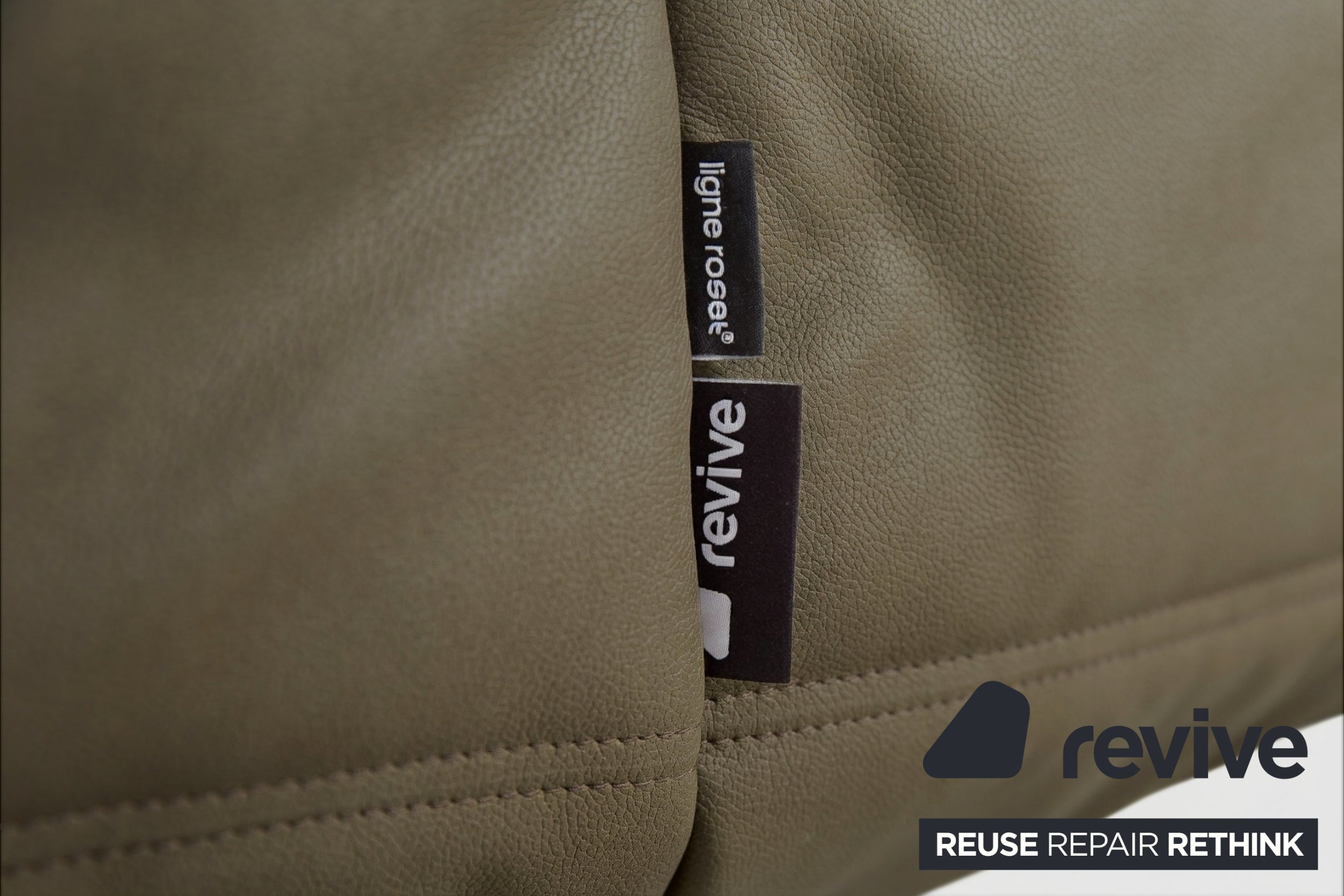 Ligne Roset Togo Sessel Ecke veganes Leder Neubezug Khaki