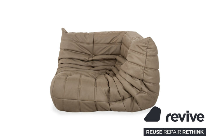 Ligne Roset Togo Sessel Ecke veganes Leder Neubezug Sandfarbend