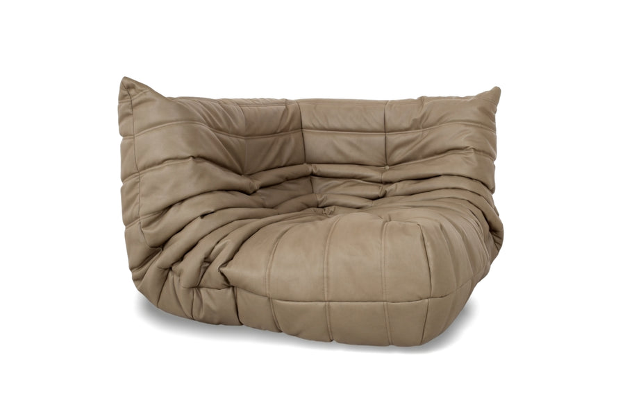Ligne Roset Togo Sessel Ecke veganes Leder Neubezug Sandfarbend