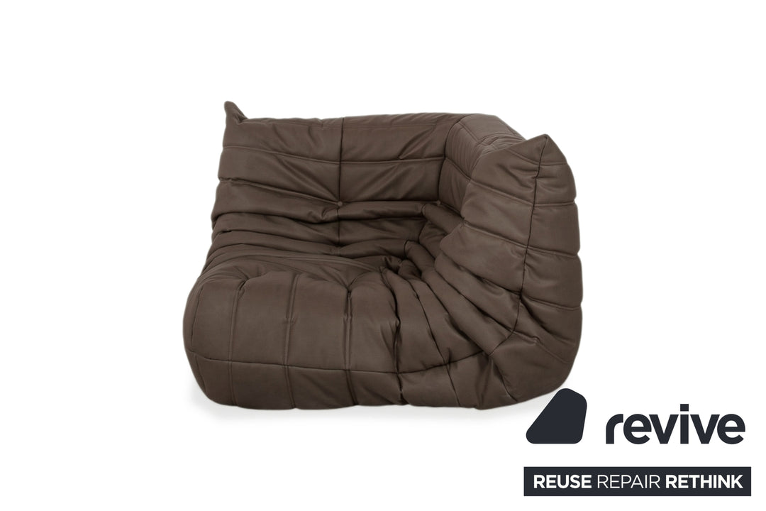 Ligne Roset Togo Sessel Ecke veganes Leder Neubezug Taupe