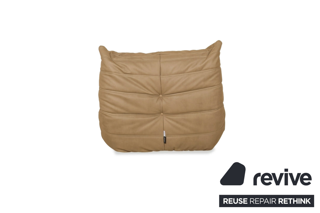 ligne roset Togo Sessel Sand veganes Leder Neubezug
