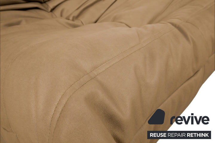 ligne roset Togo Sessel Sand veganes Leder Neubezug