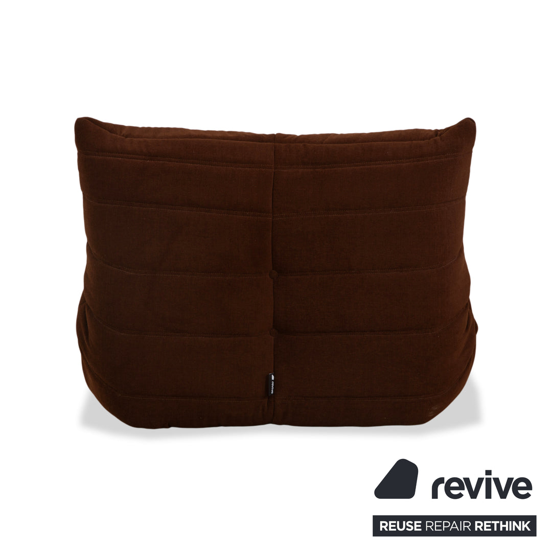 Fauteuil Togo de Ligne Roset, tissu marron châtaigne, retapissé
