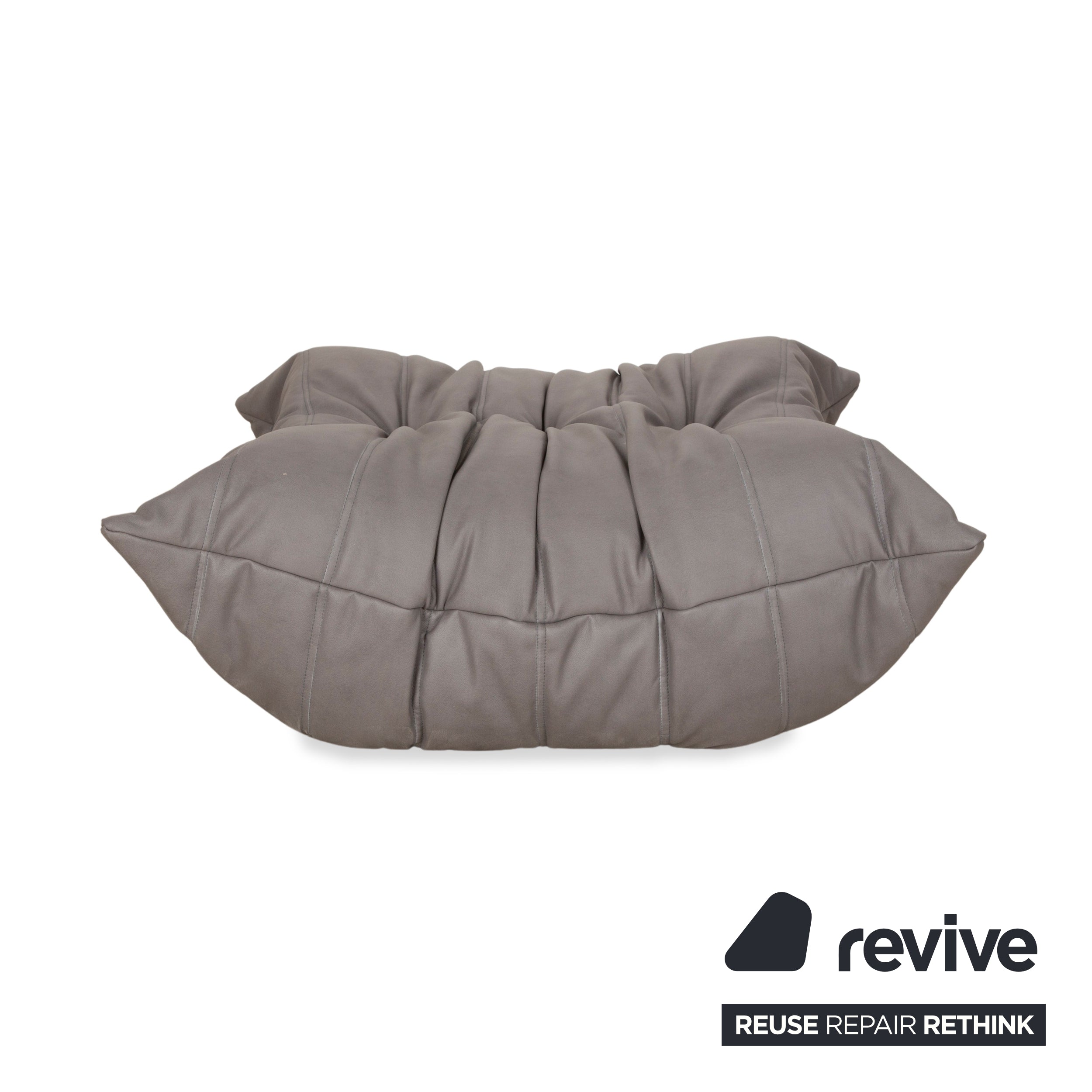 Ensemble fauteuil et tabouret Togo ligne roset en cuir vegan gris neuf