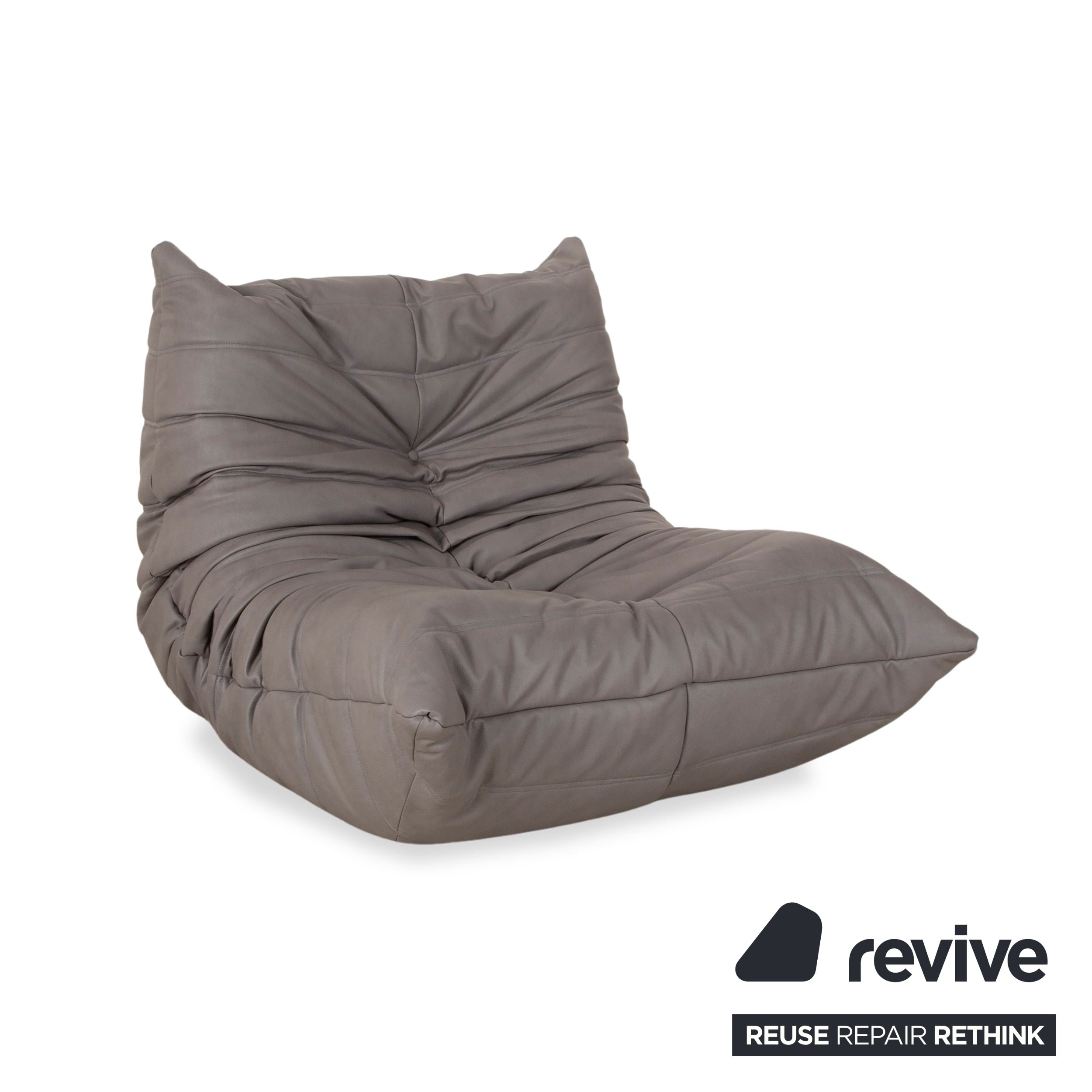 Ensemble fauteuil et tabouret Togo ligne roset en cuir vegan gris neuf