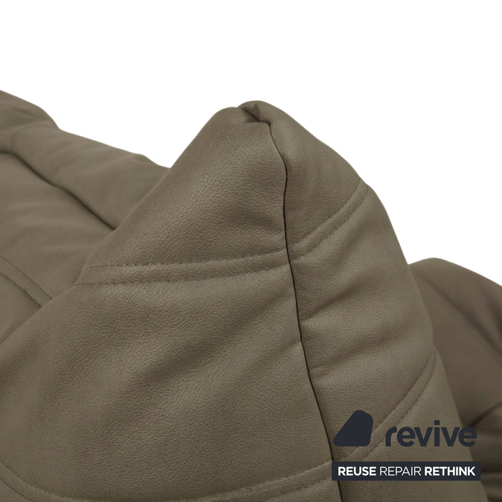 Ligne Roset Togo Sessel Veganes Leder Grün Olive Neubezug