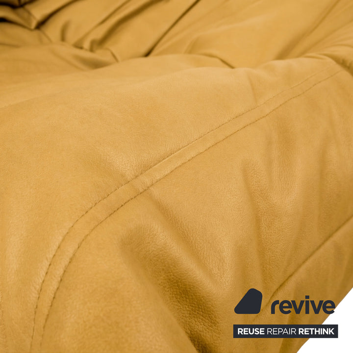 Ligne Roset Togo Sessel Veganes Leder Senfgelb Neubezug