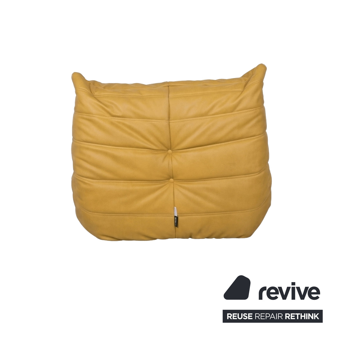 Ligne Roset Togo Sessel Veganes Leder Senfgelb Neubezug