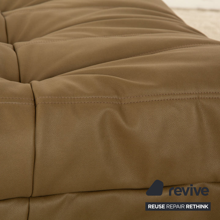 ligne roset Togo veganes Leder Stoff Hocker Olivgrün Khaki Neubezug Mikrofaser