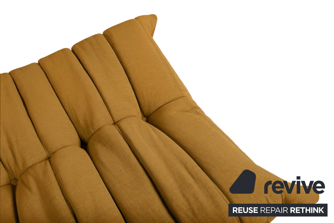 Ligne Roset Togo Stoff Hocker Senfgelb