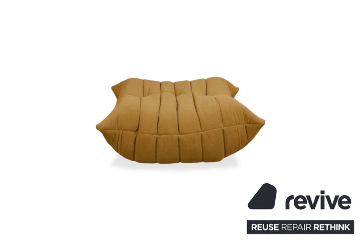 Ligne Roset Togo Stoff Hocker Senfgelb