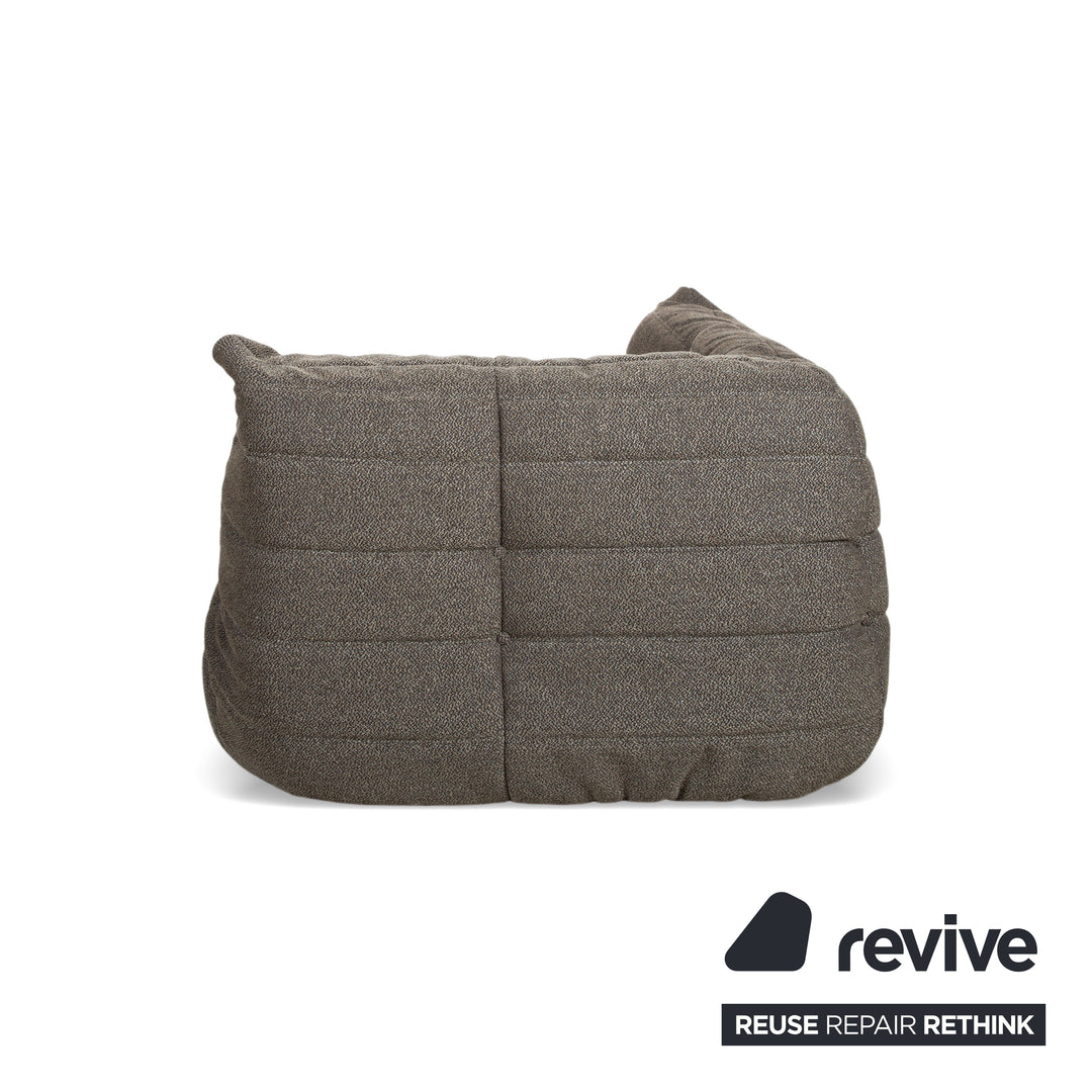 Ligne Roset Togo Fauteuil d'angle en tissu gris-marron, retapissé