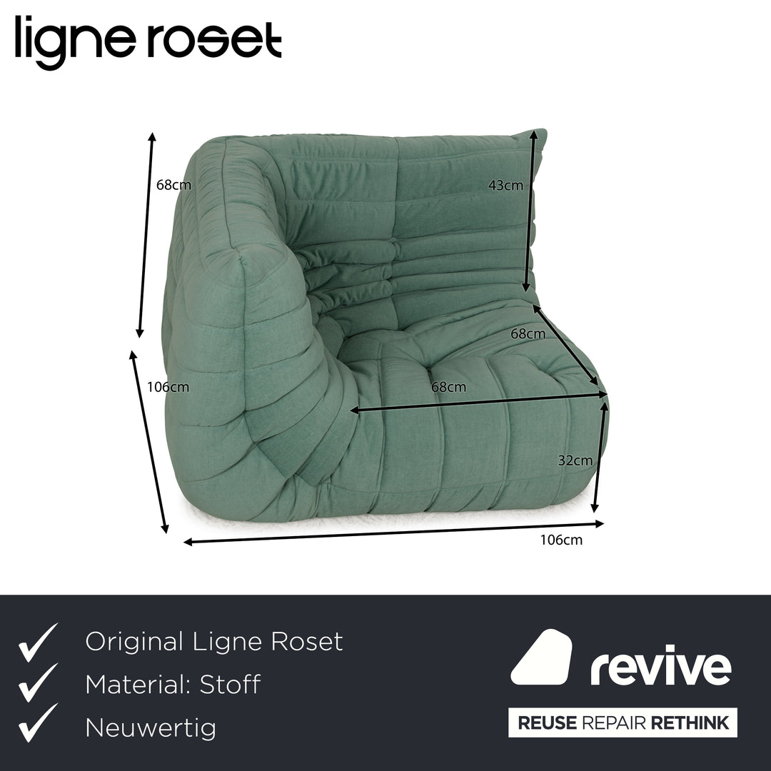 Fauteuil Togo en tissu vert Ligne Roset, retapissé