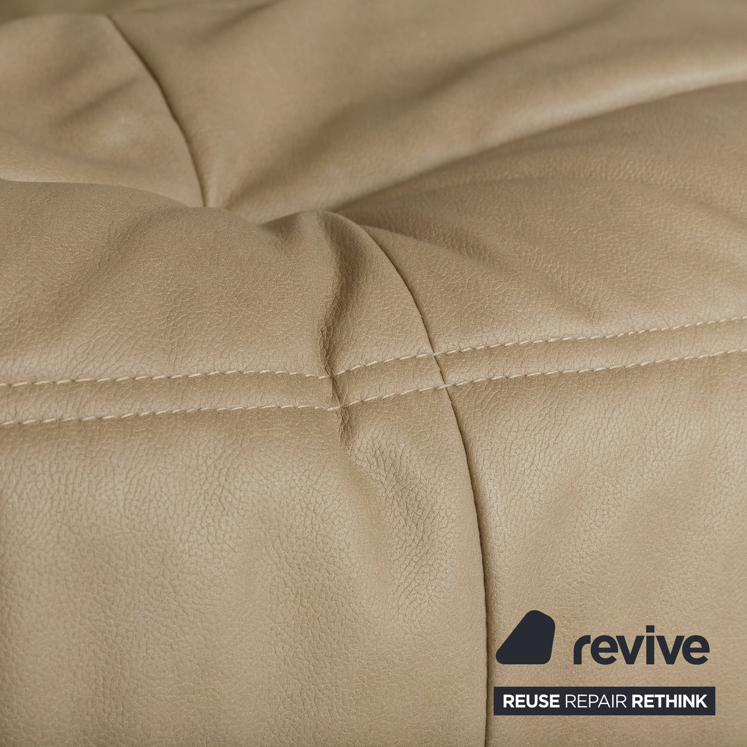 Ligne Roset Togo Veganes Leder Zweisitzer Sofa Couch Beige Neubezug