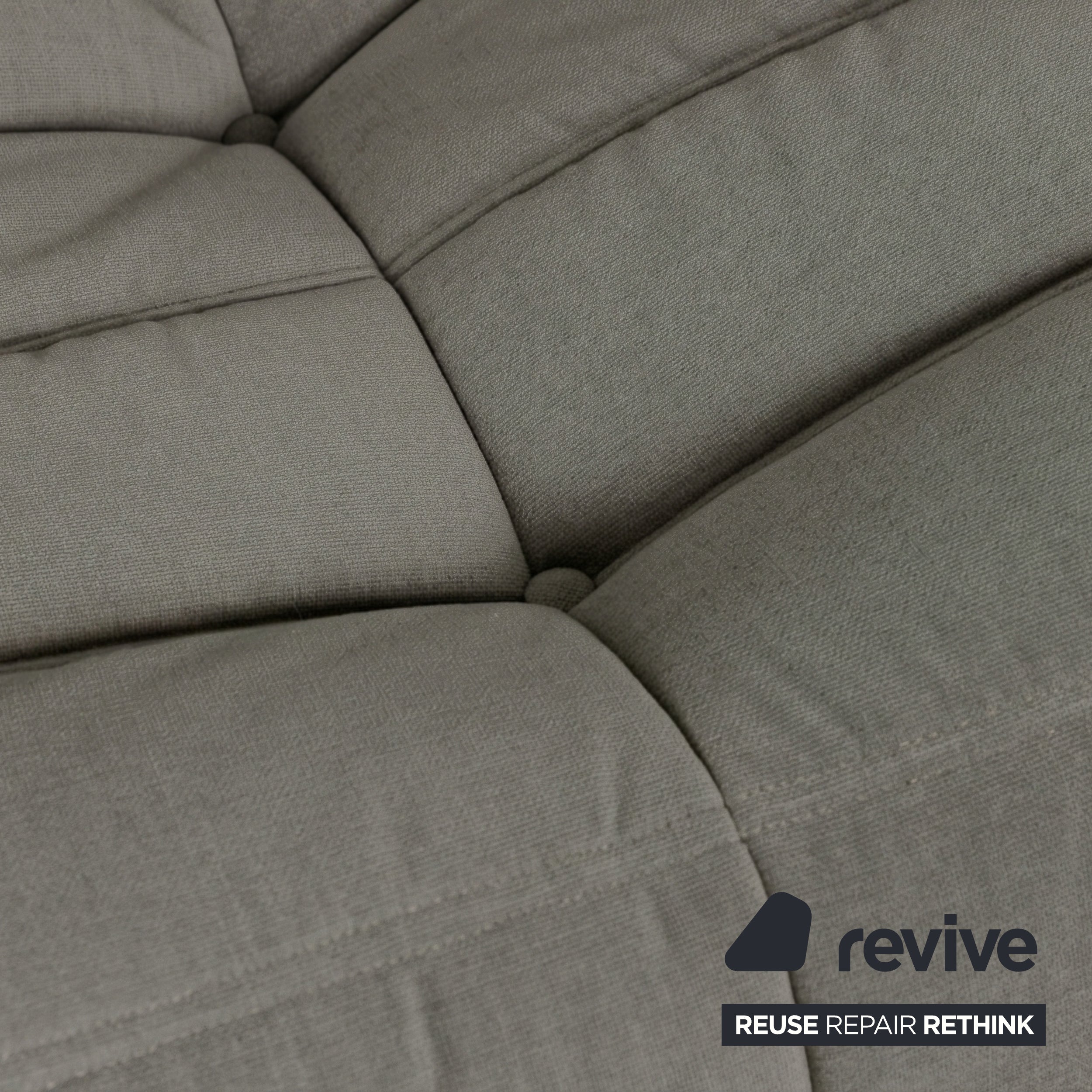 Ligne Roset Togo Zweisitzer Sofa Couch Stoff Grau Beige Neubezug