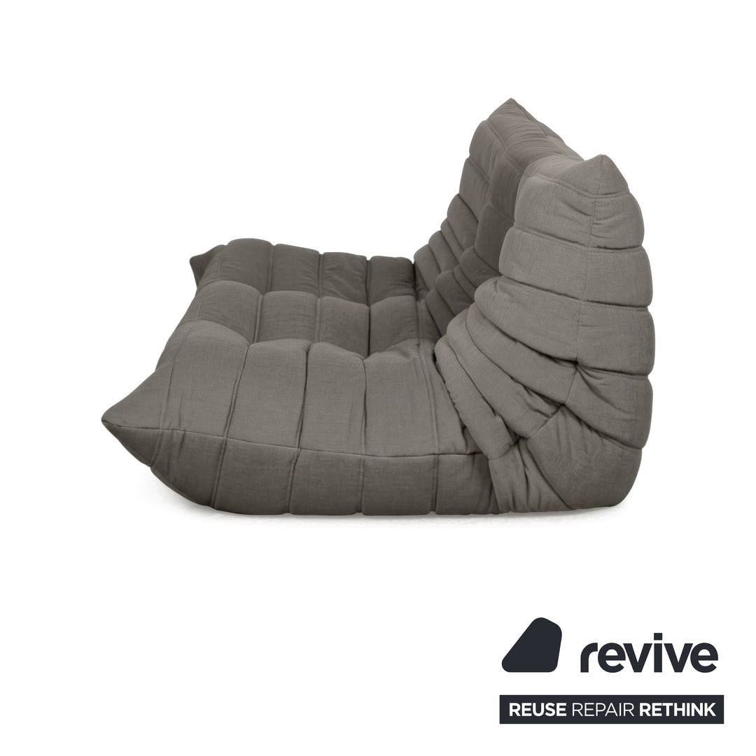 Ligne Roset Togo Zweisitzer Sofa Couch Stoff Grau Beige Neubezug