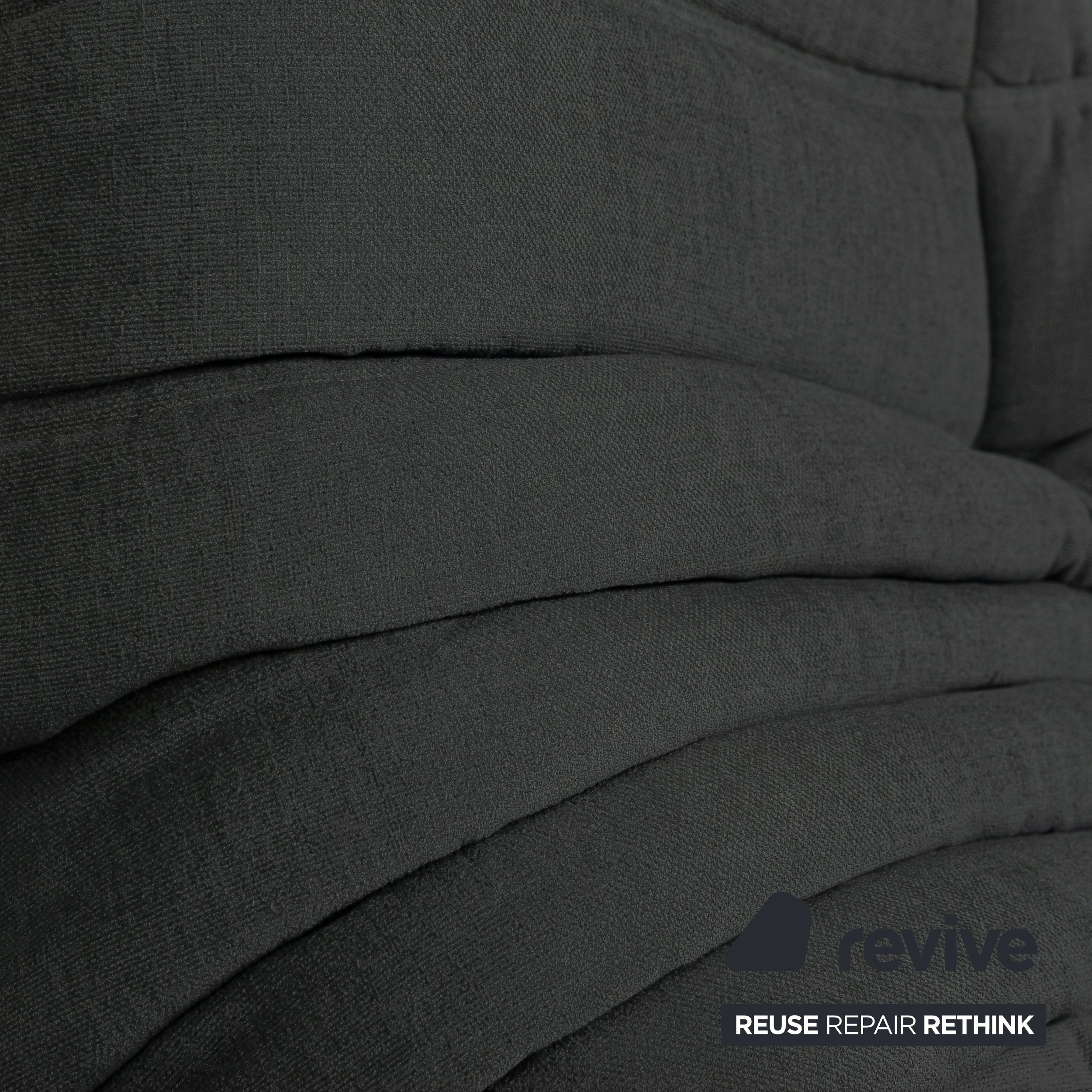 Ligne Roset Togo Zweisitzer Sofa Couch Stoff Schwarz Anthrazit Neubezug