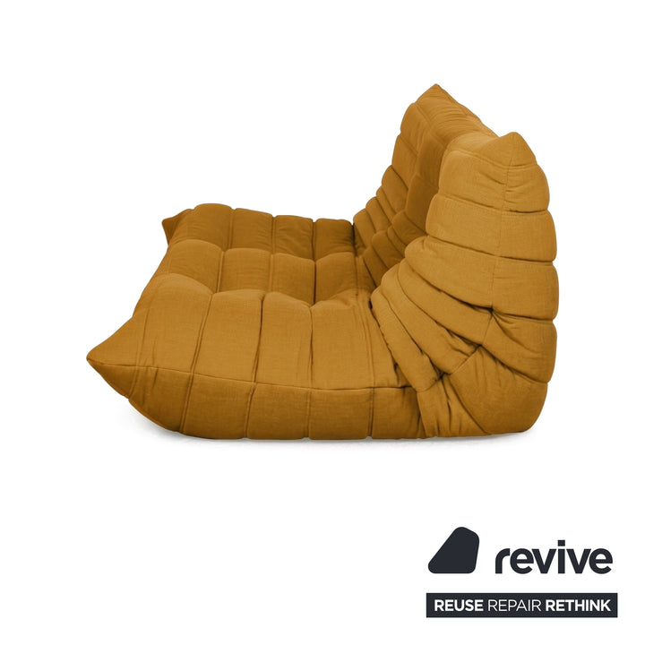 Ligne Roset Togo Stoff Zweisitzer Senfgelb Neubezug
