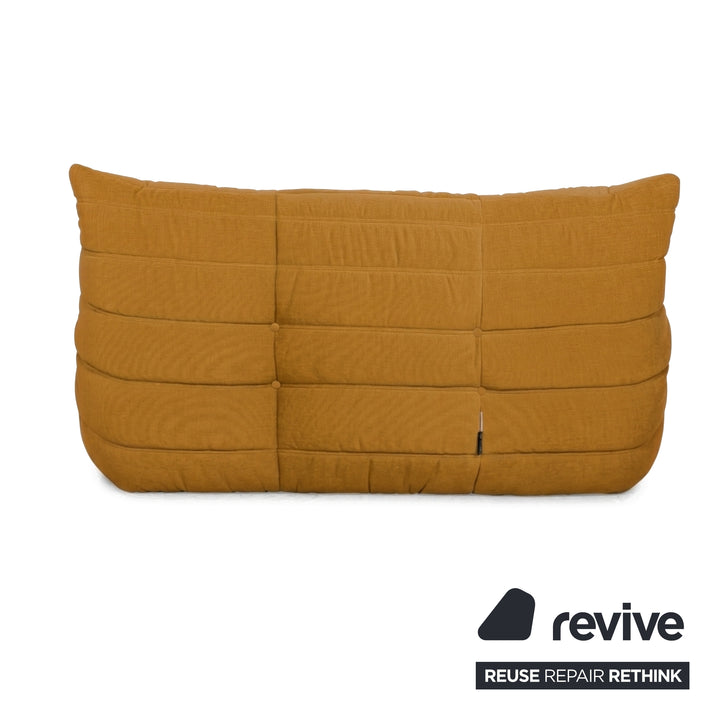 Ligne Roset Togo Stoff Zweisitzer Senfgelb Neubezug