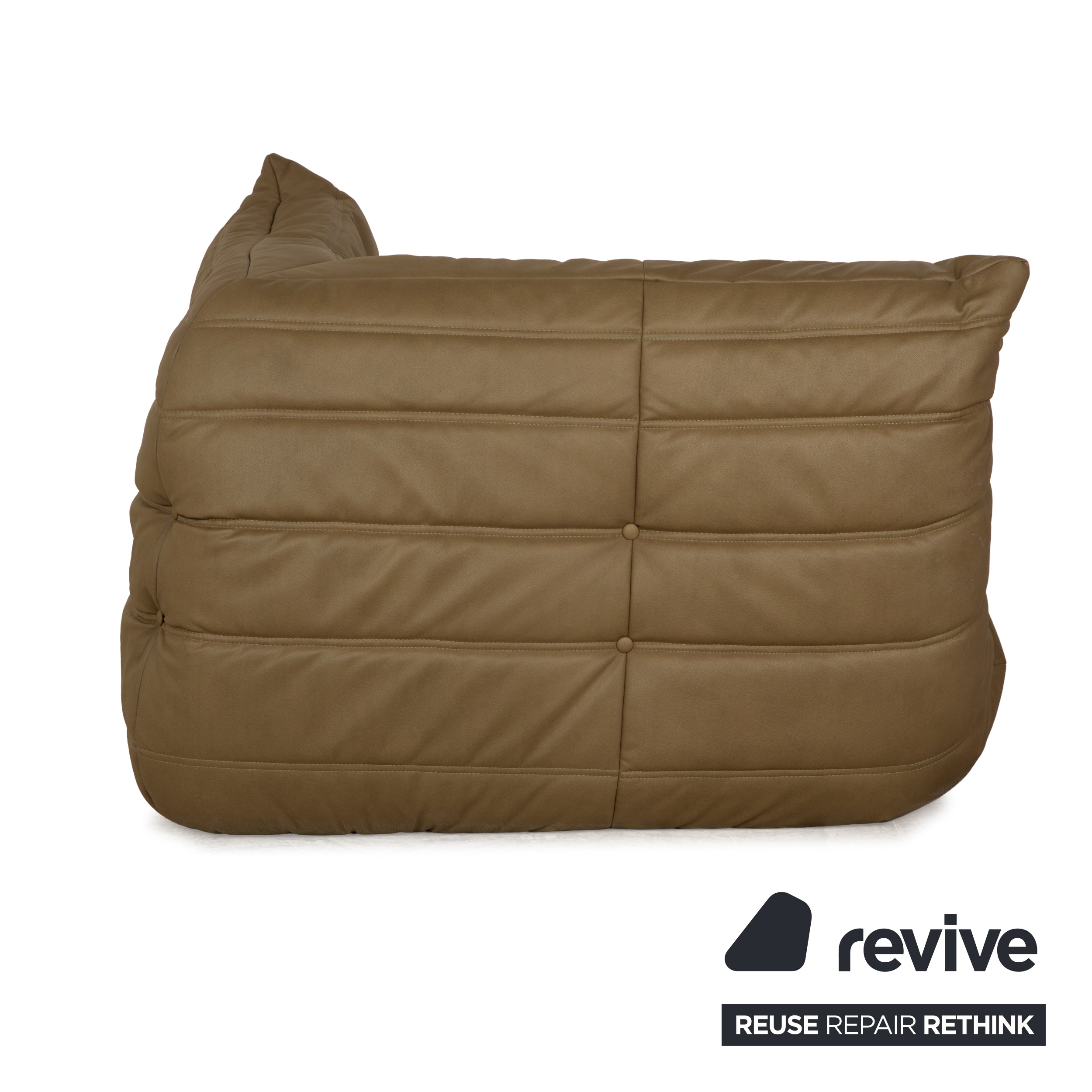 Fauteuil d'angle Togo en cuir vegan Ligne Roset vert olive kaki