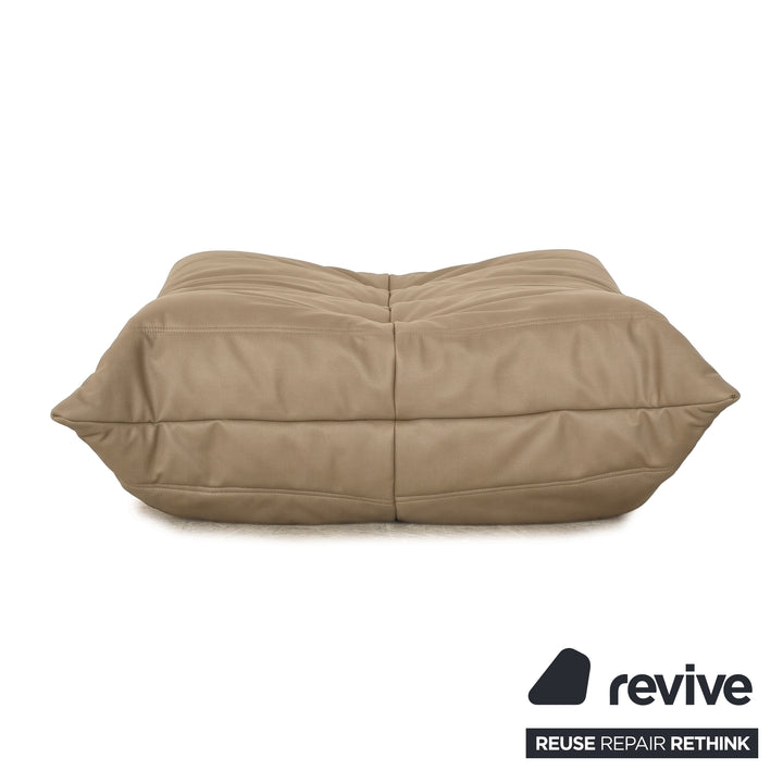 Ligne Roset Togo veganes Leder Stoff Hocker Beige Neubezug