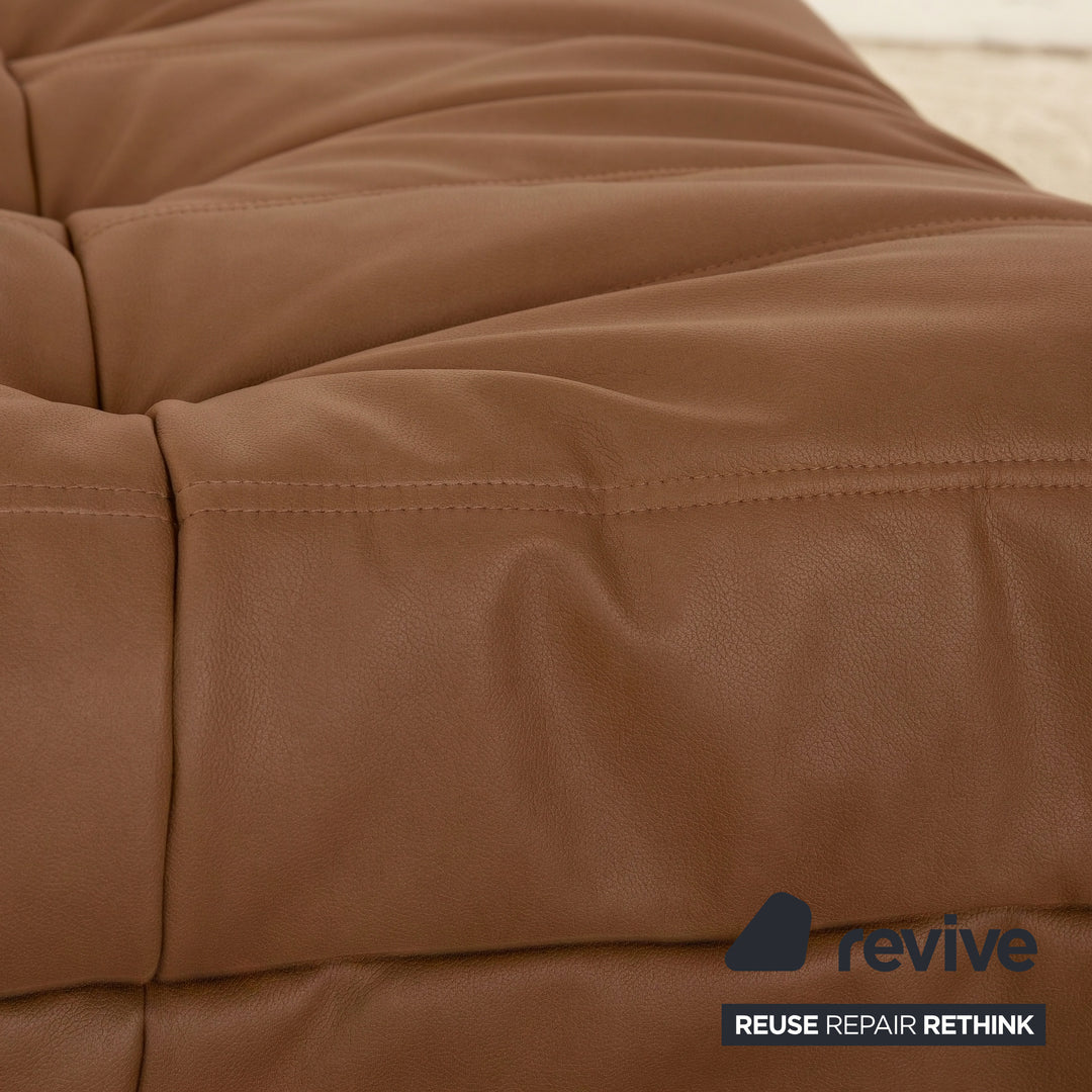 Ligne Roset Togo veganes Leder Stoff Hocker Cognac Neubezug