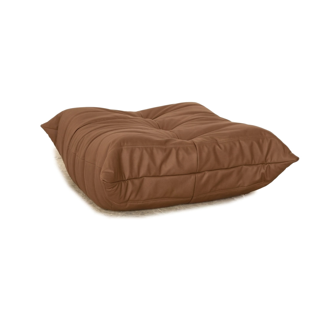 Ligne Roset Togo veganes Leder Stoff Hocker Cognac Neubezug