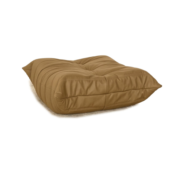 Ligne Roset Togo veganes Leder Stoff Hocker Gelb Neubezug