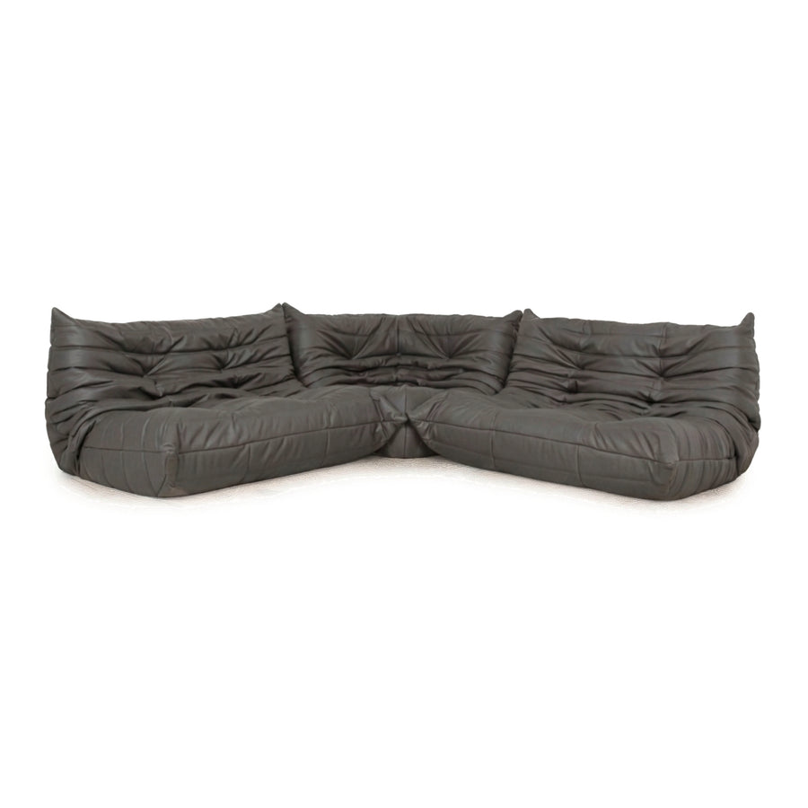 Ligne Roset Togo veganes Leder Stoff Sofa Garnitur Anthrazit 2x Zweisitzer und Eckteil Ecksofa Couch Neubezug GAVIN 117