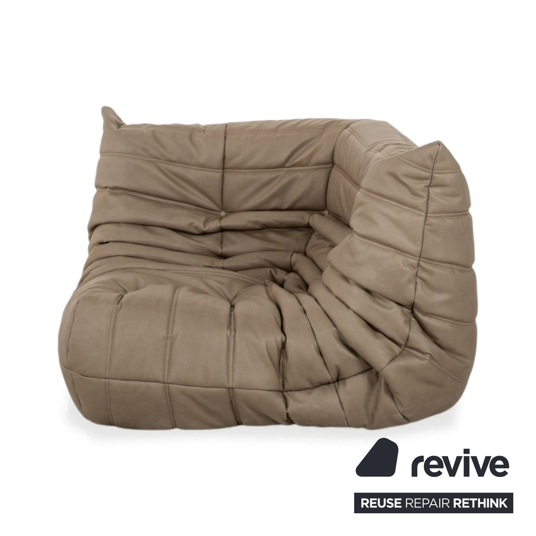 Ligne Roset Togo veganes Leder Stoff Sofa Garnitur Beige 2x Zweisitzer und Eckteil Ecksofa Couch Neubezug GAVIN 100