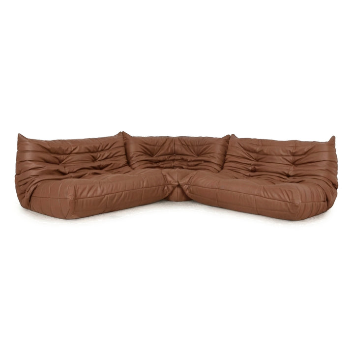 Ligne Roset Togo veganes Leder Stoff Sofa Garnitur Cognac 2x Zweisitzer und Eckteil Ecksofa Couch Neubezug GAVIN 103