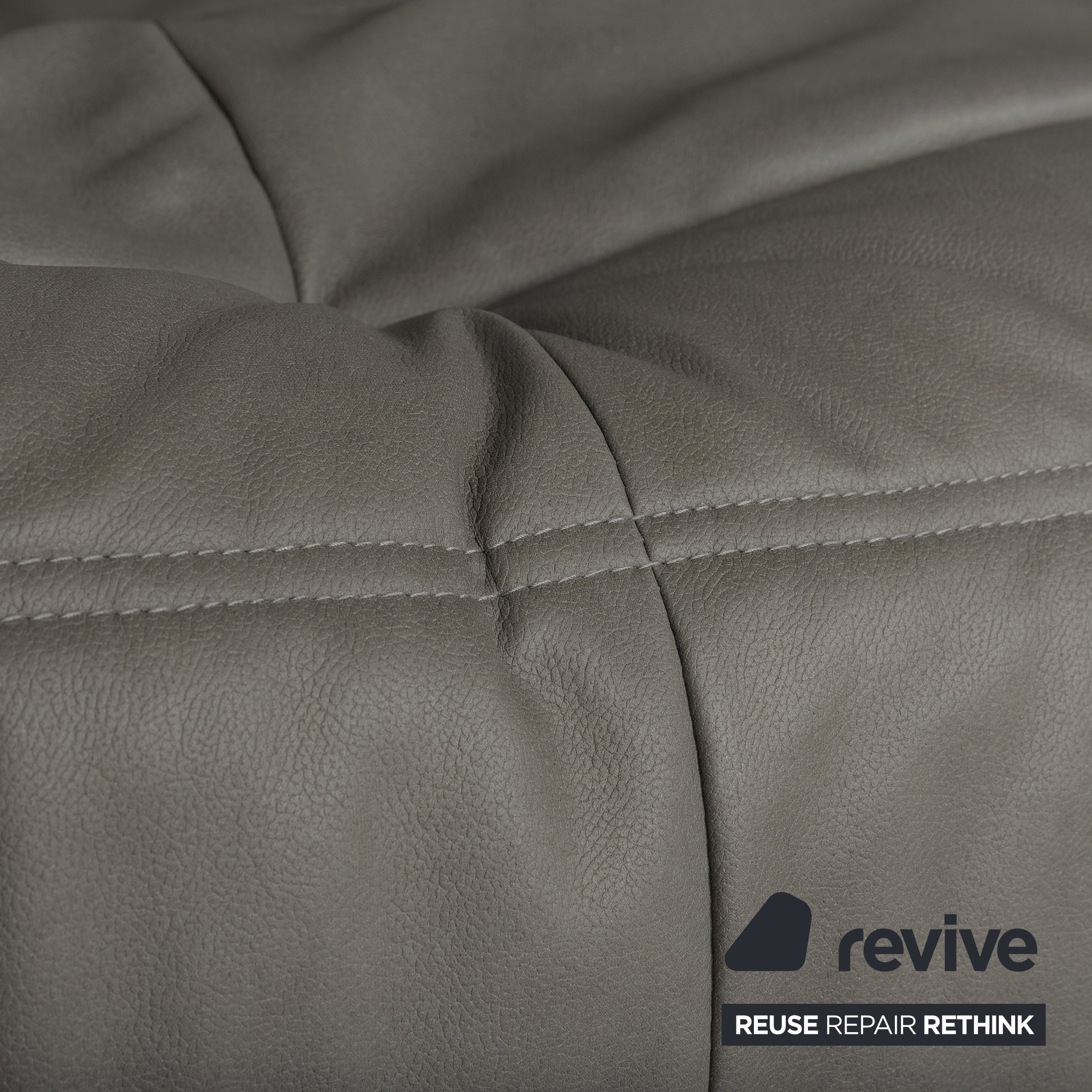 Ligne Roset Togo veganes Leder Stoff Sofa Garnitur Grau 2x Zweisitzer und Eckteil Ecksofa Couch Neubezug GAVIN 115