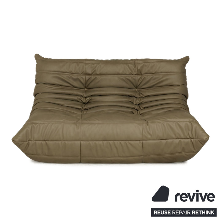 Ligne Roset Togo veganes Leder Stoff Sofa Garnitur Oliv Grün 2x Zweisitzer und Eckteil Ecksofa Couch Neubezug GAVIN 108