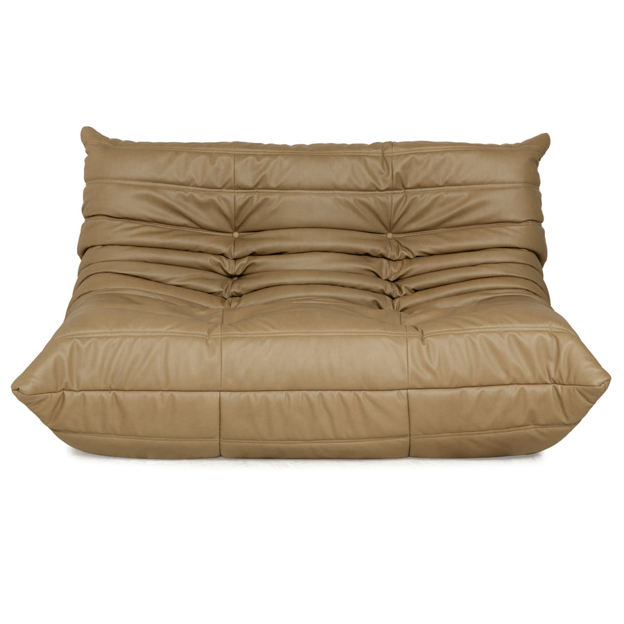 ligne roset Togo Veganes Leder Zweisitzer Olivgrün Khaki Sofa Couch Neubezug